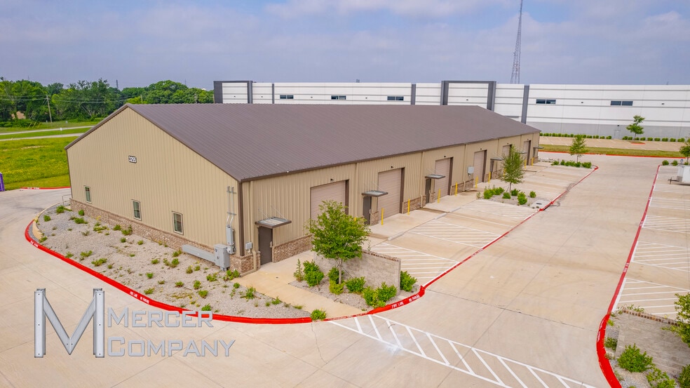 3255 N McDonald St, McKinney, TX for lease - Building Photo - Image 1 of 4