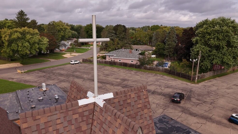 2651 Hamline Ave N, Roseville, MN for sale - Commercial Listing Video - Image 2 of 12