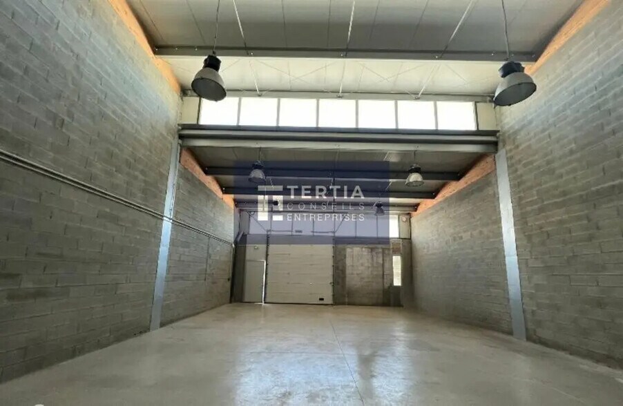 Flex in Castries for lease - Building Photo - Image 2 of 7