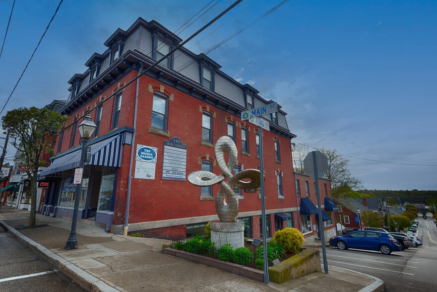 110 Main St, East Greenwich, RI for lease - Building Photo - Image 3 of 7