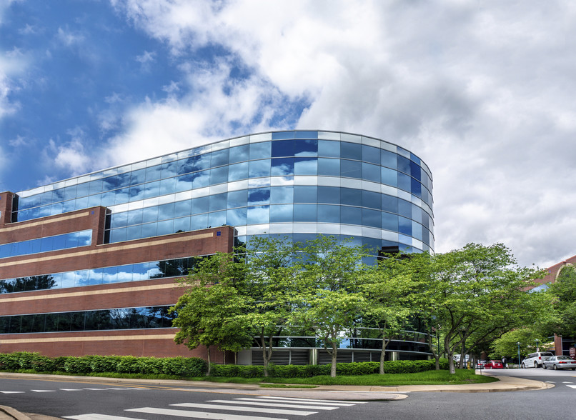 2110 Washington Blvd, Arlington, VA for sale - Building Photo - Image 1 of 1