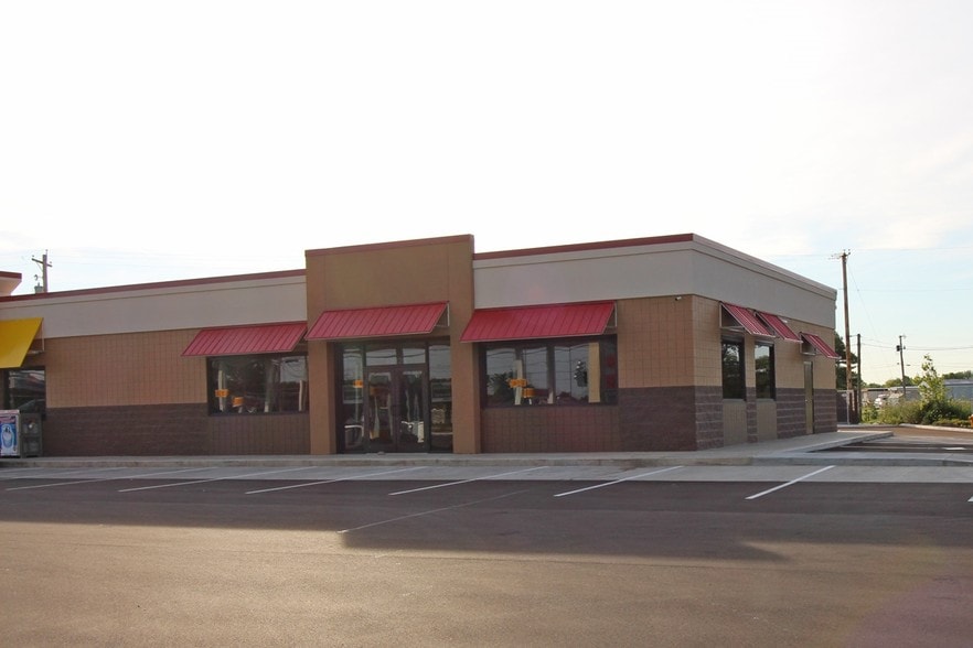 10226 Leo Rd, Fort Wayne, IN for lease - Building Photo - Image 2 of 4