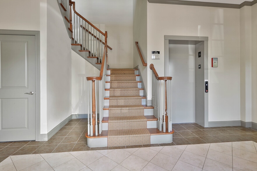 75 Jackson St, Newnan, GA for lease - Building Photo - Image 2 of 14