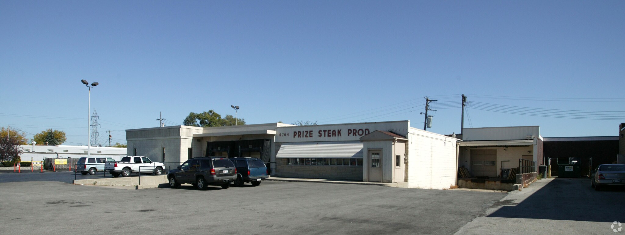 4264 S 27th St, Milwaukee, WI for sale Primary Photo- Image 1 of 4