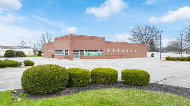 More details for 222 S Main St, Orrville, OH - Retail for Auction