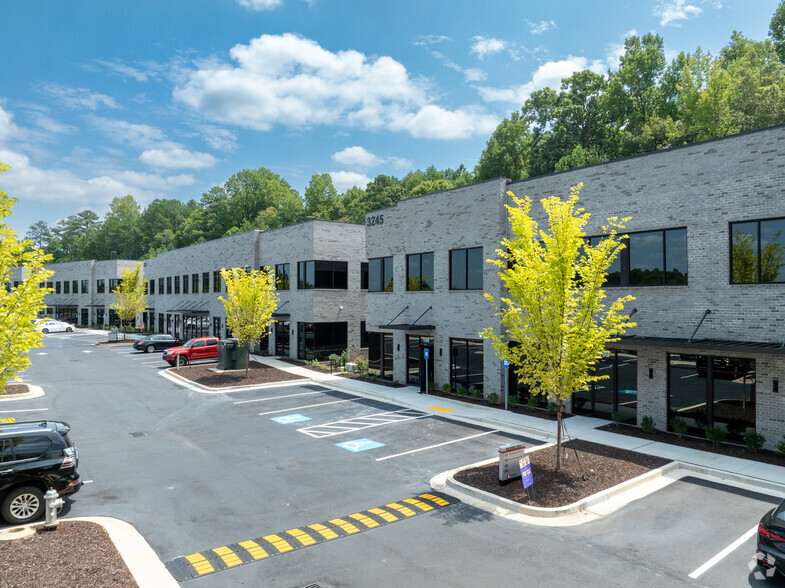 3235 North Point Pky, Alpharetta, GA for lease - Building Photo - Image 1 of 29