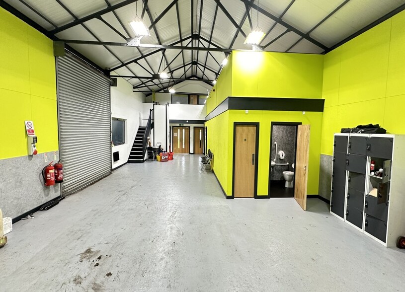 Braconash Rd, Leyland for lease - Interior Photo - Image 2 of 2