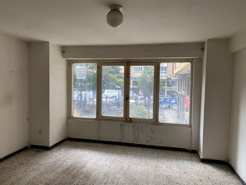 Calle Emilio Tuya, 45, Gijón, Asturias for lease - Interior Photo - Image 3 of 13