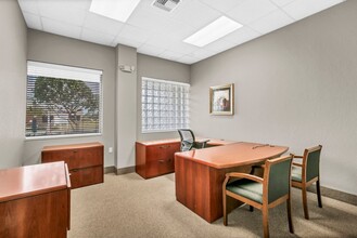 4770 140th Ave N, Clearwater, FL for lease Interior Photo- Image 1 of 10