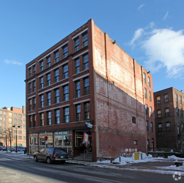 52 Wingate St, Haverhill, MA for lease - Building Photo - Image 3 of 9