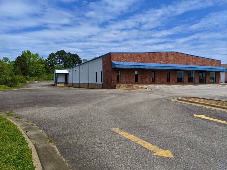 3704 E Race Ave, Searcy, AR for sale - Building Photo - Image 1 of 1