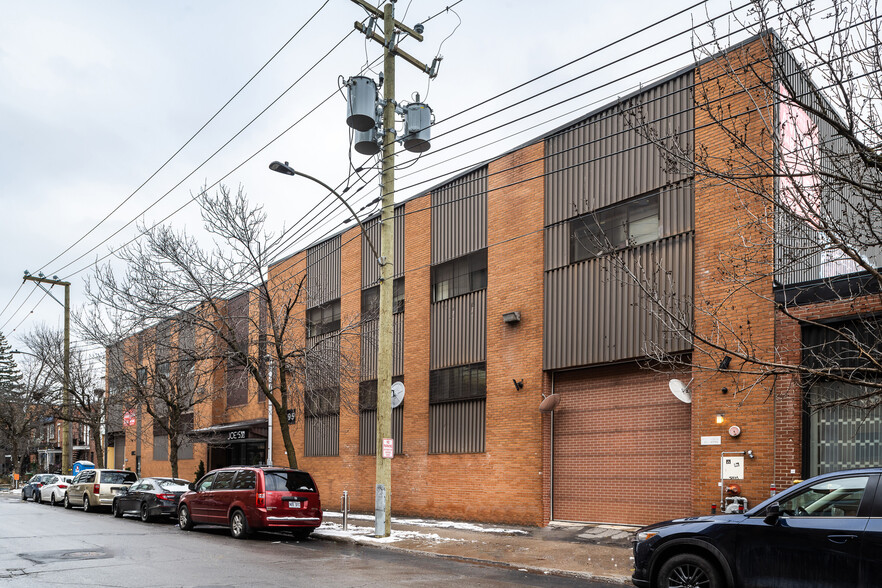 6595 Rue Saint-Urbain, Montréal, QC for sale - Primary Photo - Image 1 of 4