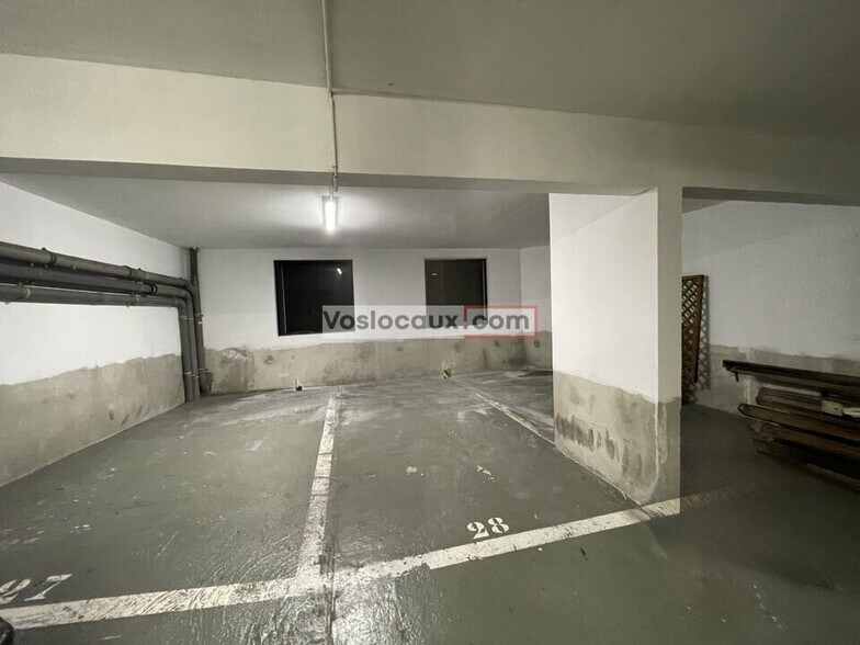 Office in Nice for lease - Building Photo - Image 2 of 5