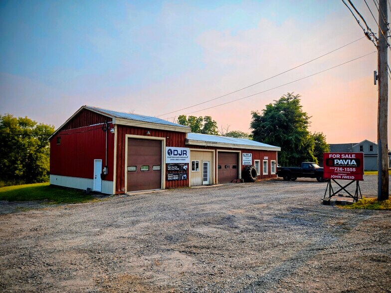 3867 Seneca Tpke, Canastota, NY for sale - Building Photo - Image 1 of 4