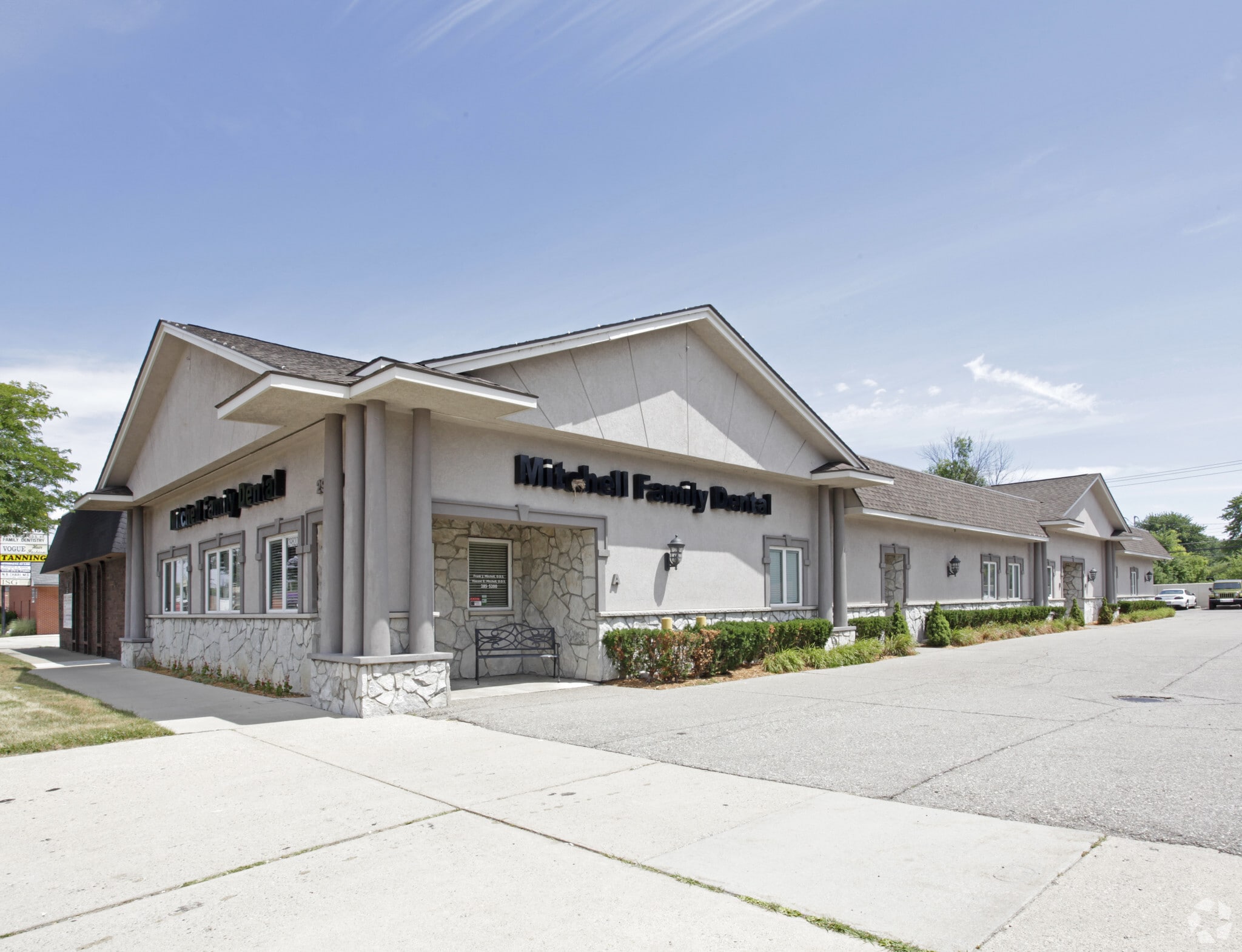 29820 Harper Ave, Saint Clair Shores, MI for sale Primary Photo- Image 1 of 4