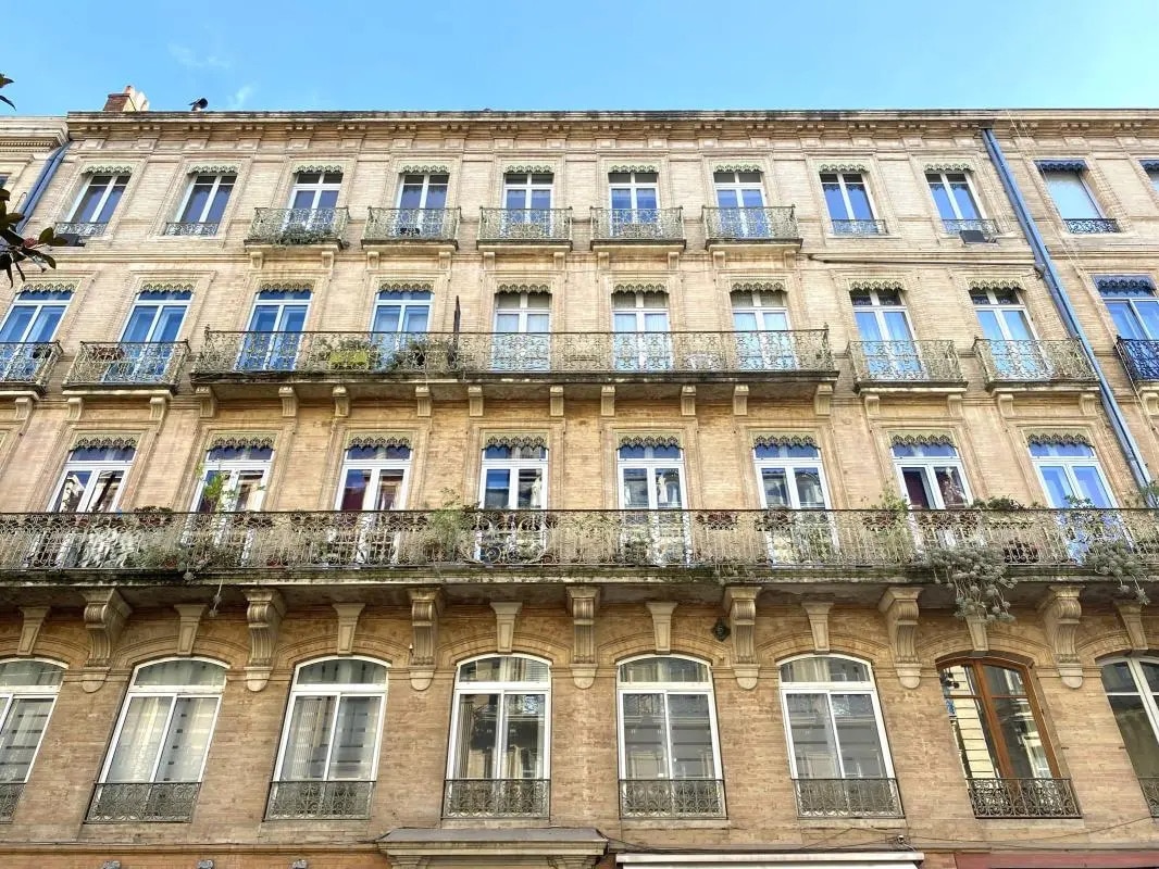 Office in Toulouse for lease Building Photo- Image 1 of 13