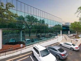 Oakpointe Office Bldg - Bar