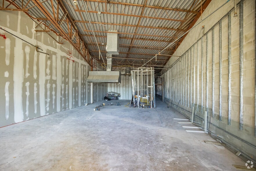 6233 6341 Tacoma Dr Port Richey Fl 34668 The Piers Shopping Center Loopnet Com