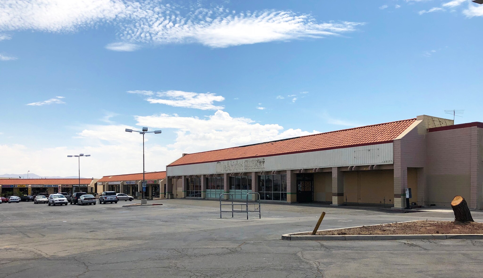 1482714849 7th St, Victorville, CA 92395 Desert Valley Shopping