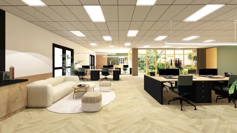 Office in for lease - Building Photo - Image 1 of 8