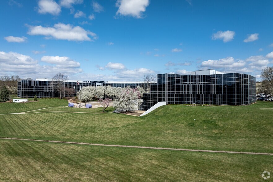 501 Highway 22, Bridgewater, NJ for lease - Primary Photo - Image 1 of 5