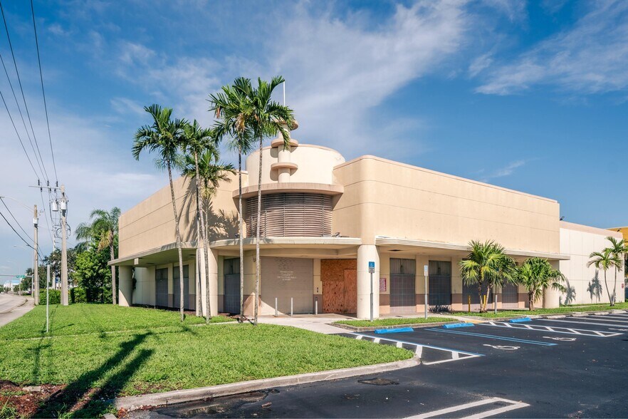 11920 NW 27th Ave, Miami, FL for lease - Primary Photo - Image 1 of 16