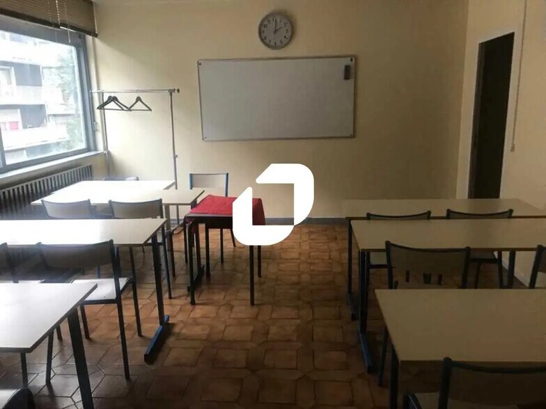 Office in Sarcelles for lease - Interior Photo - Image 3 of 7