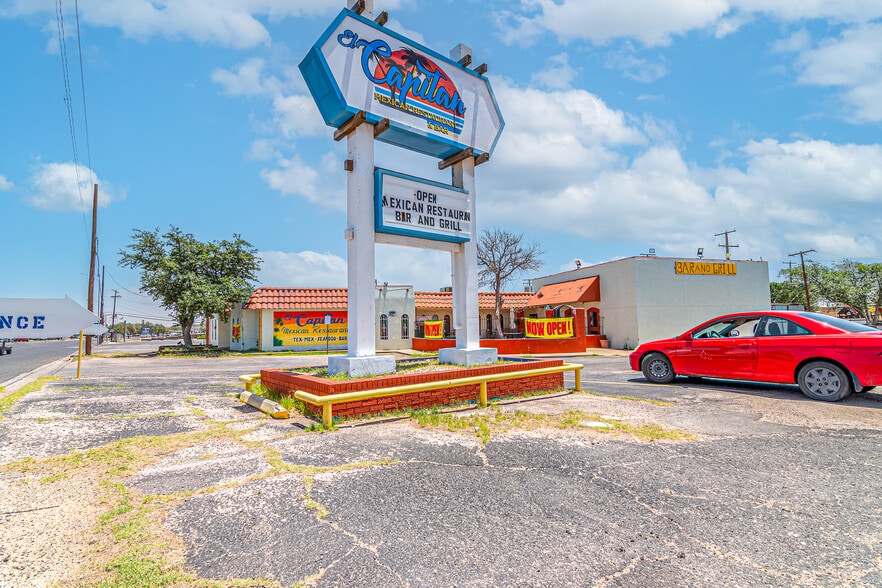 2411 W Wall St, Midland, TX for sale - Building Photo - Image 2 of 15
