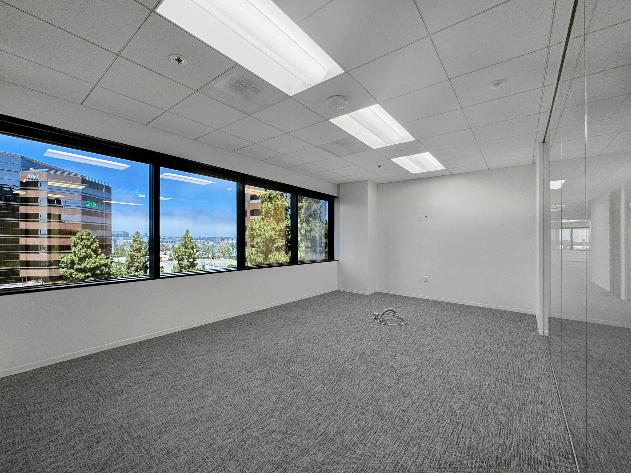 4365 Executive Dr, San Diego, CA for lease Interior Photo- Image 1 of 11