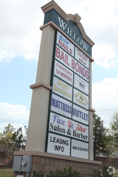 100 Willow Ln, McDonough, GA for lease - Building Photo - Image 2 of 3