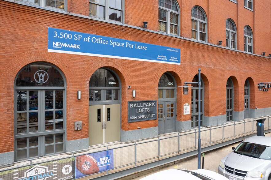 1000 Spruce St, Saint Louis, MO 63102 Cupples 8