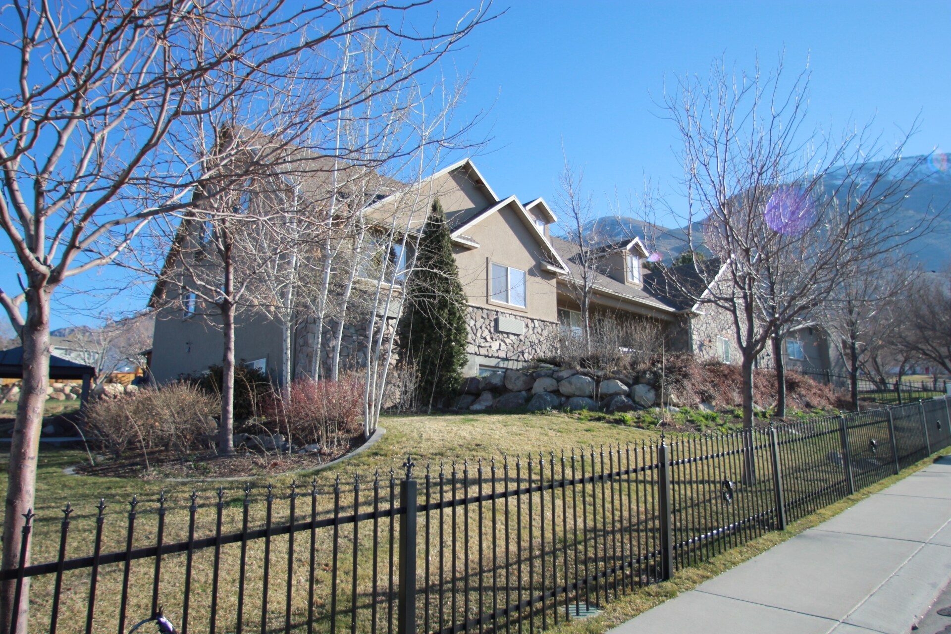3784 W Valley View Dr, Cedar Hills, UT for sale Primary Photo- Image 1 of 1
