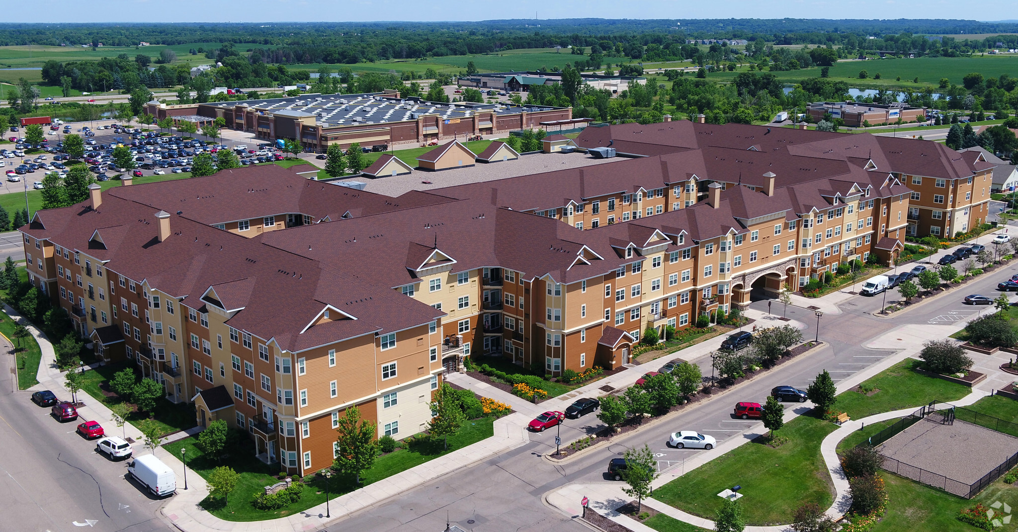 10225 City Walk Dr, Woodbury, MN for sale Primary Photo- Image 1 of 1