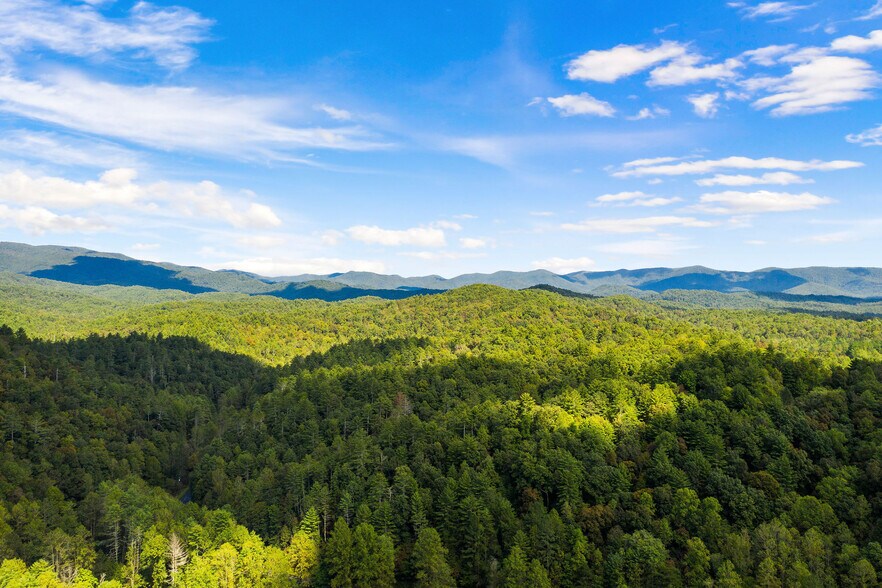 Chatsworth Hwy, Ellijay, GA for sale - Primary Photo - Image 1 of 1