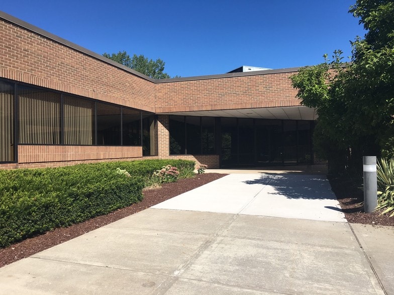 1781 Highland Ave, Cheshire, CT for lease - Building Photo - Image 2 of 13