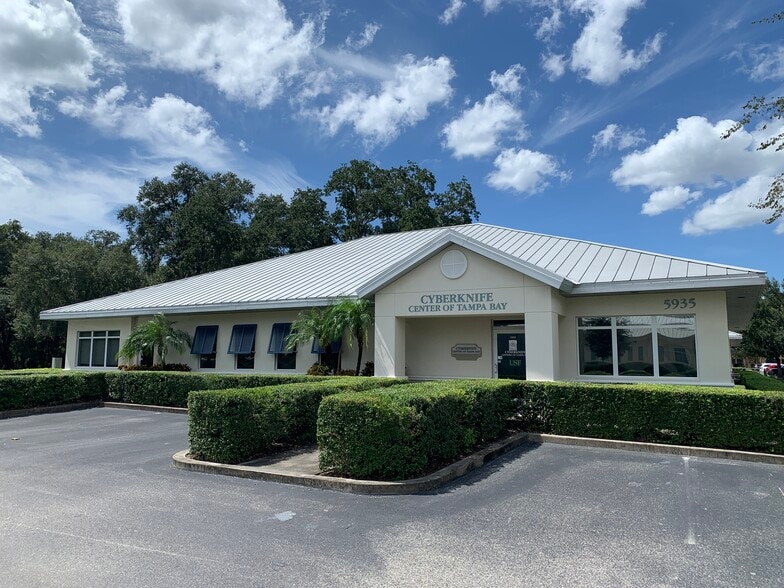 5935 Webb Rd, Tampa, FL for lease - Primary Photo - Image 1 of 19