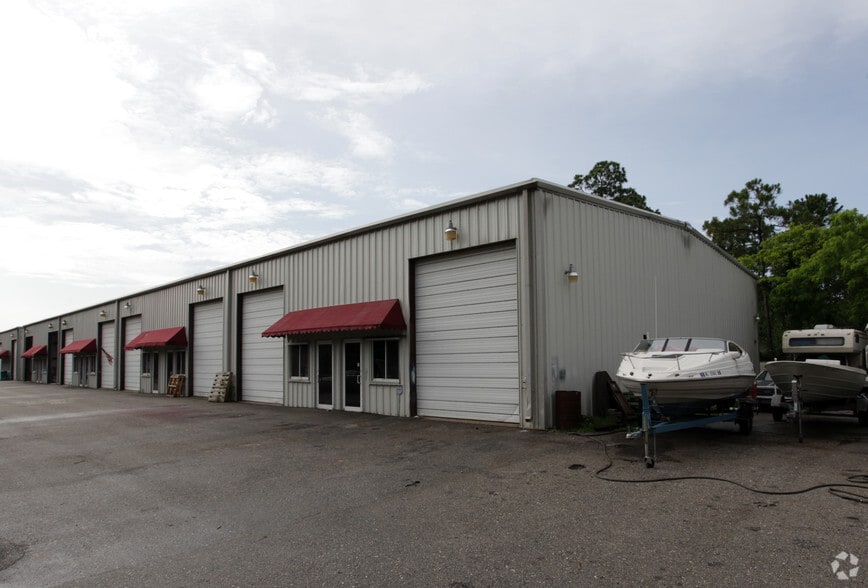 2634 NE 9th Ave, Cape Coral, FL for lease - Building Photo - Image 2 of 2