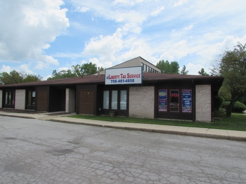 4125-4147 Sauk Trl, Richton Park, IL for lease - Building Photo - Image 1 of 12