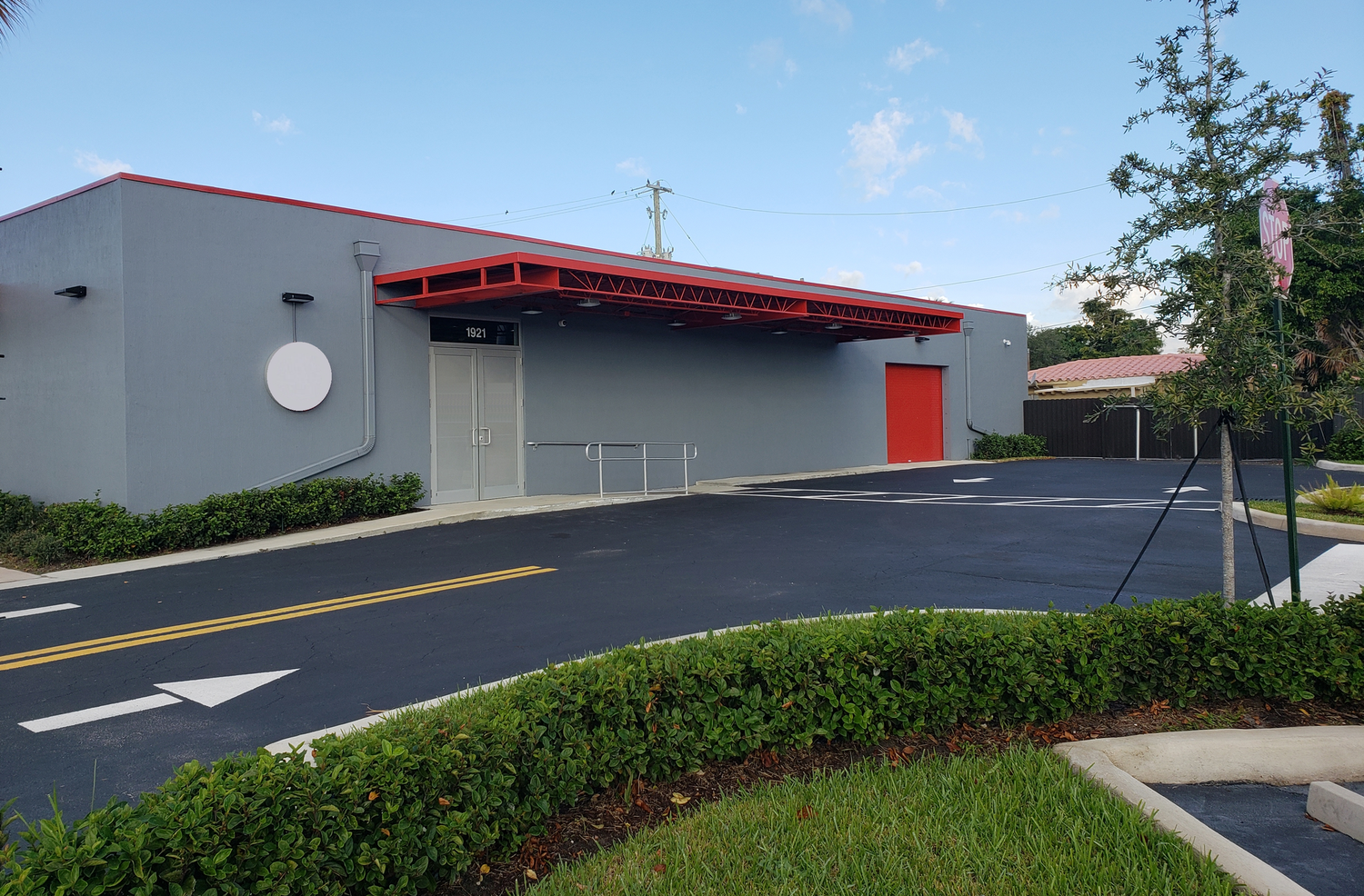 1921 Pembroke Rd, Hollywood, FL for lease Building Photo- Image 1 of 7