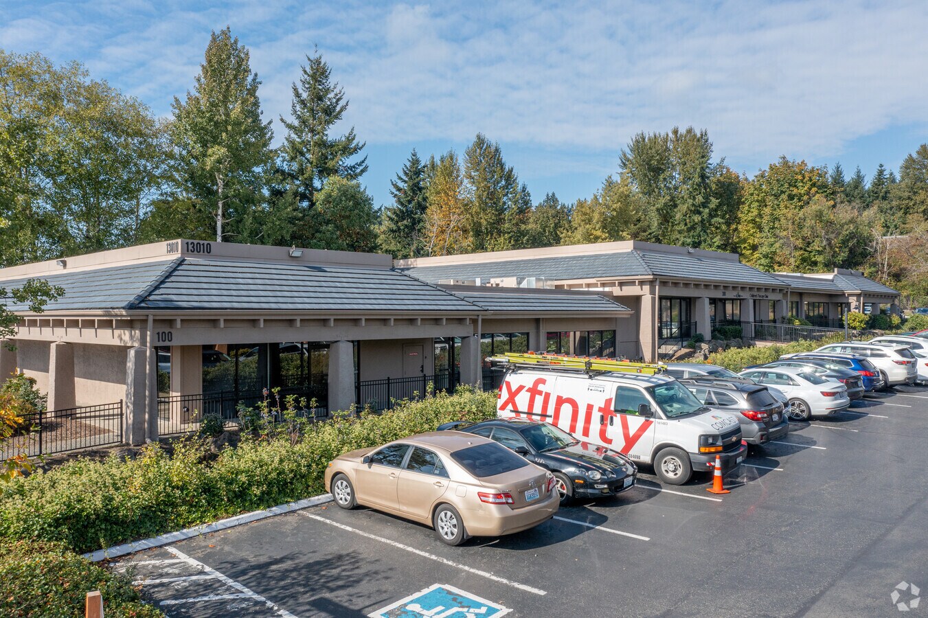 13010 NE 20th St, Bellevue, WA 98005