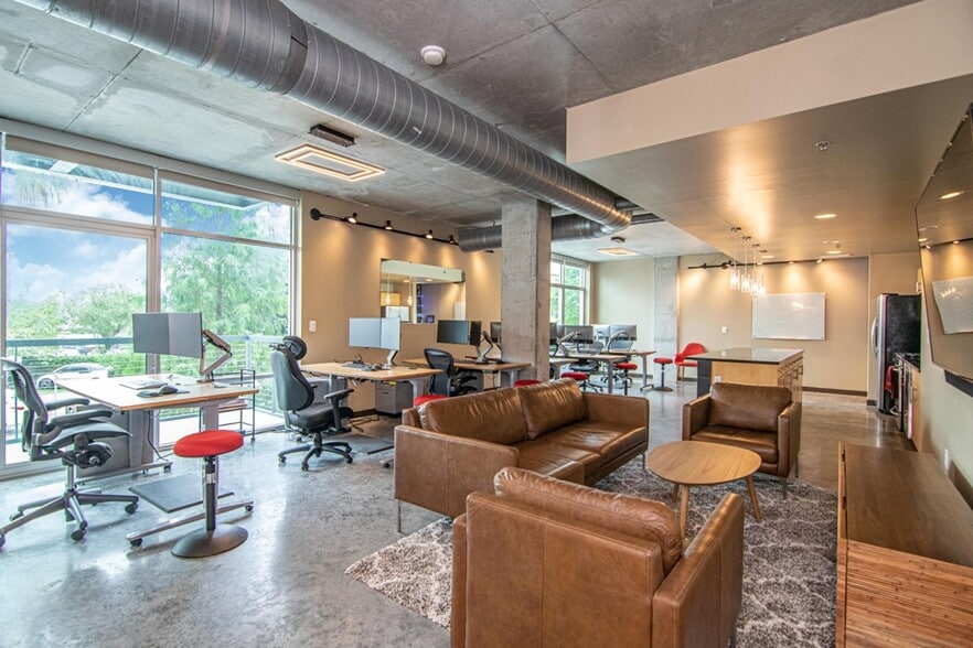 101 S 12th St, Tampa, FL for lease - Interior Photo - Image 2 of 16