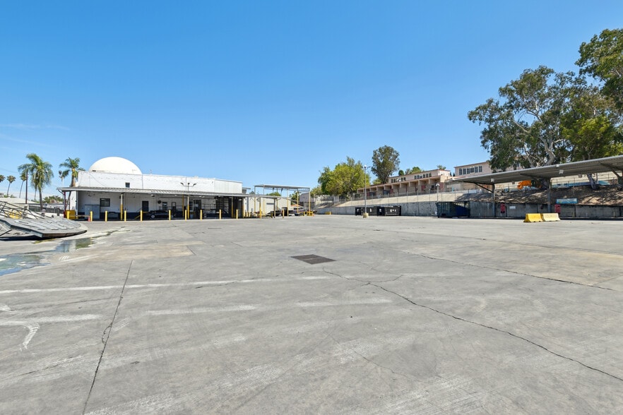 4500 Lincoln Ave & York Blvd, Los Angeles, CA for lease - Building Photo - Image 2 of 6
