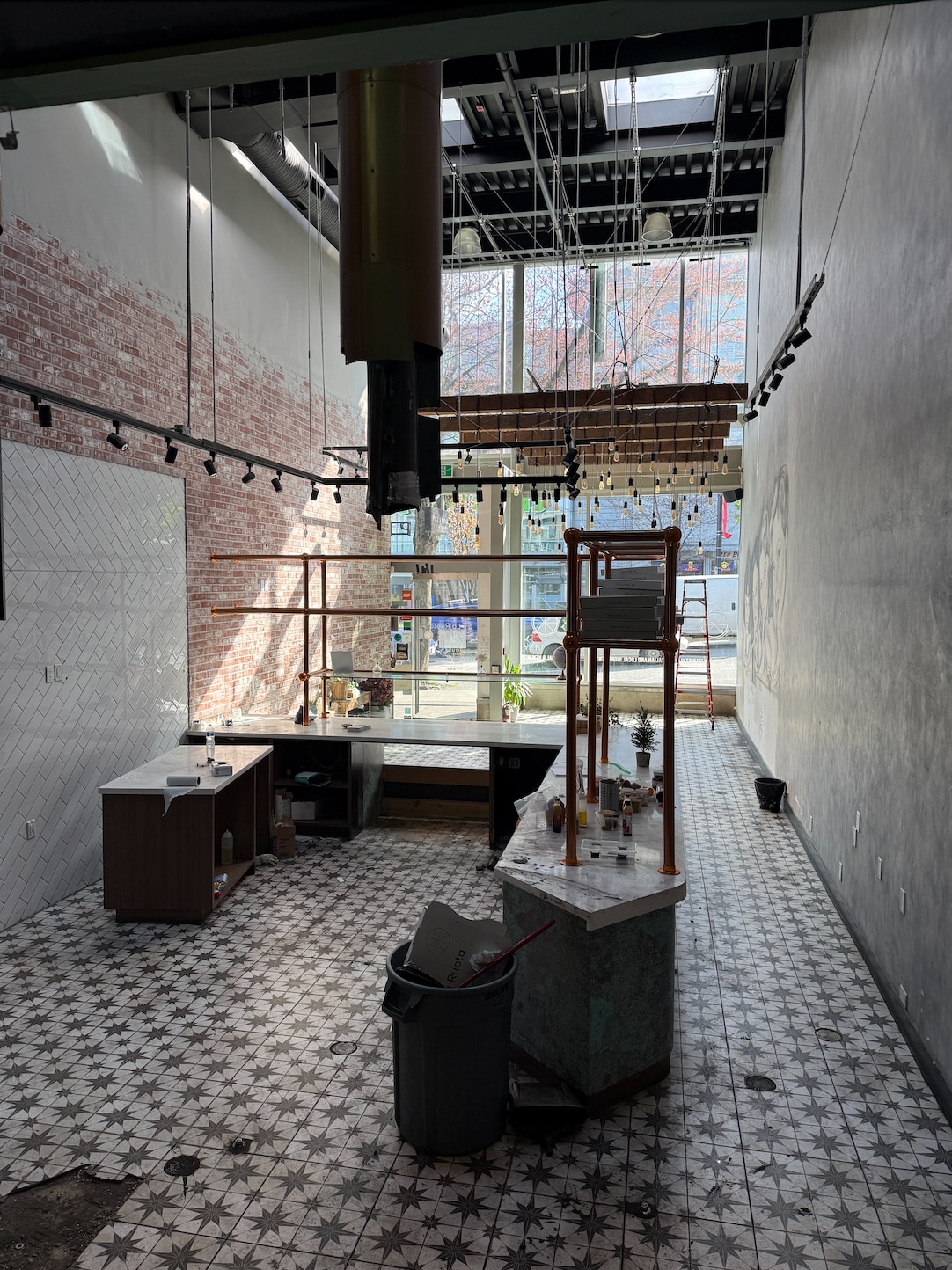 2323-2325 Cambie St, Vancouver, BC for lease Building Photo- Image 1 of 3