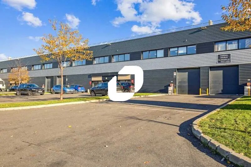 17 Rue Henri Becquerel, Aulnay-sous-Bois for lease Building Photo- Image 1 of 13