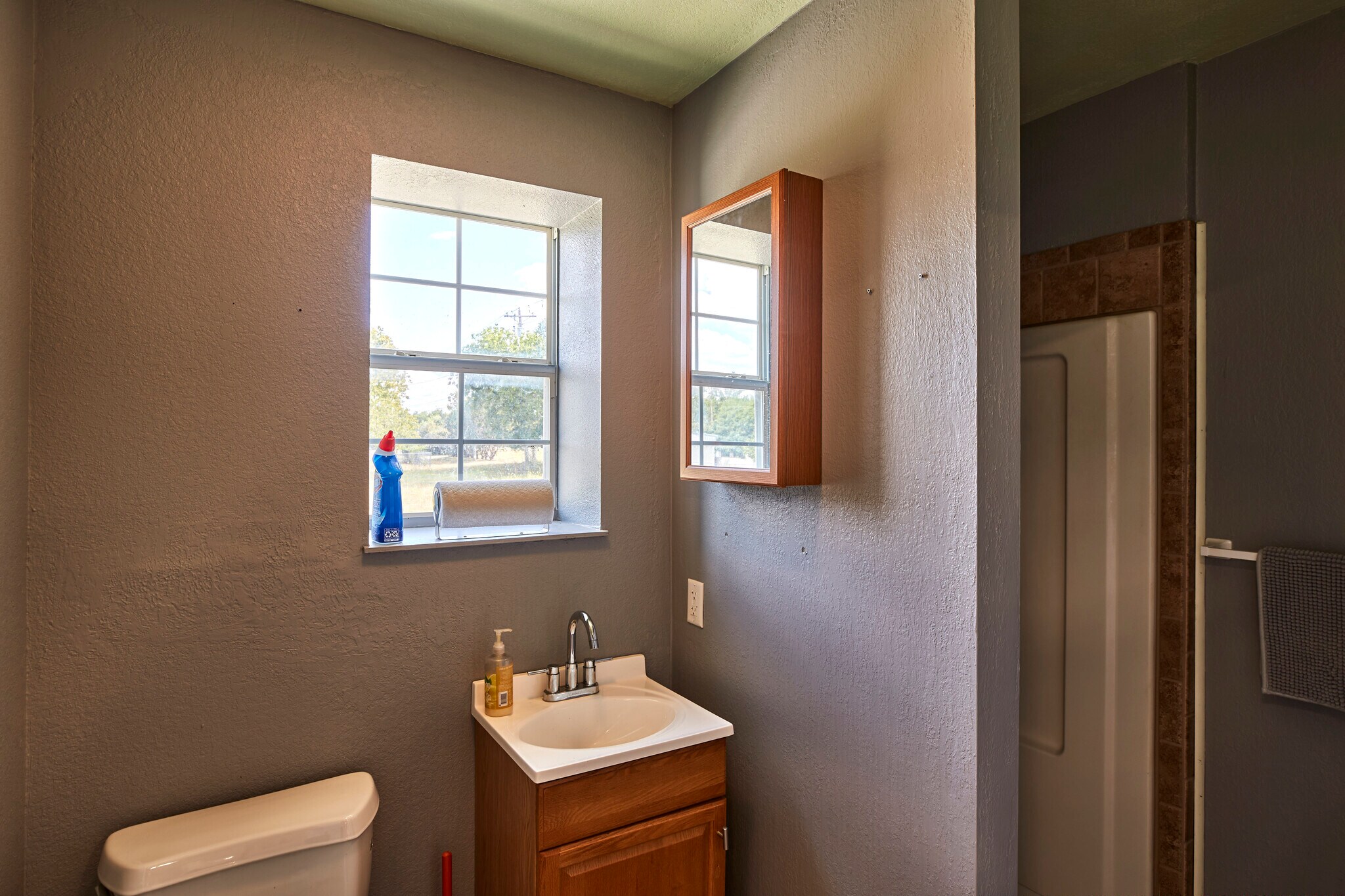 612 Chandler St, Blanco, TX 78606 612 Chandler Street