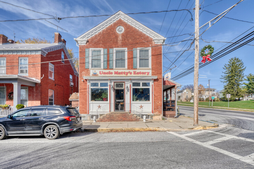 142 Church St, New Windsor, MD for sale - Building Photo - Image 1 of 34