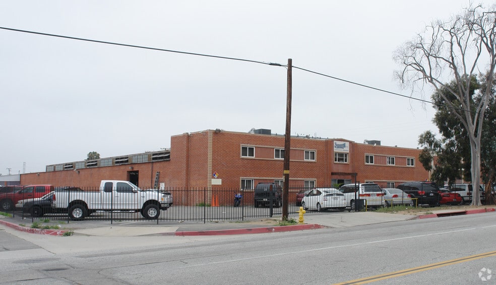 14815 S Broadway, Gardena, CA for lease - Primary Photo - Image 2 of 4
