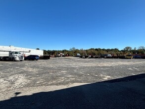 4185 Chitwood Dr, North Charleston, SC for lease Interior Photo- Image 2 of 3