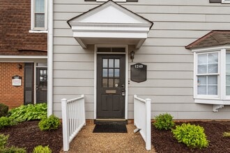 1231-1249 Mall Dr, Richmond, VA for lease Interior Photo- Image 2 of 8