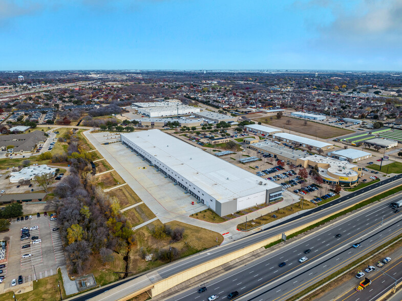 3671 Airport Fwy, Bedford, TX for lease - Building Photo - Image 3 of 12